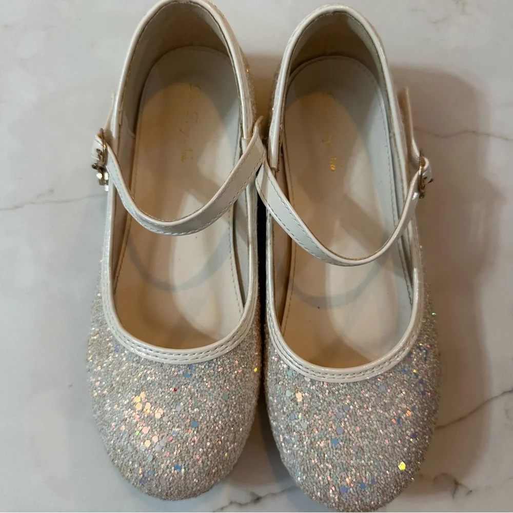 Girls Size 2 White Silver Iridescent Glitter Mary Jane Dress Shoes